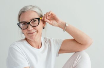 Elderly Woman Selecting frames for her face shape
